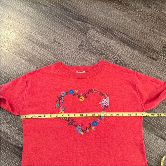 Sundance Heart Sweater - Picture 10 of 11